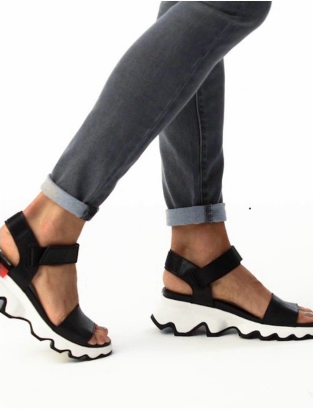 Sorel Kinetic Black & White Chunky Platform Sandals with Red Accent 7.5